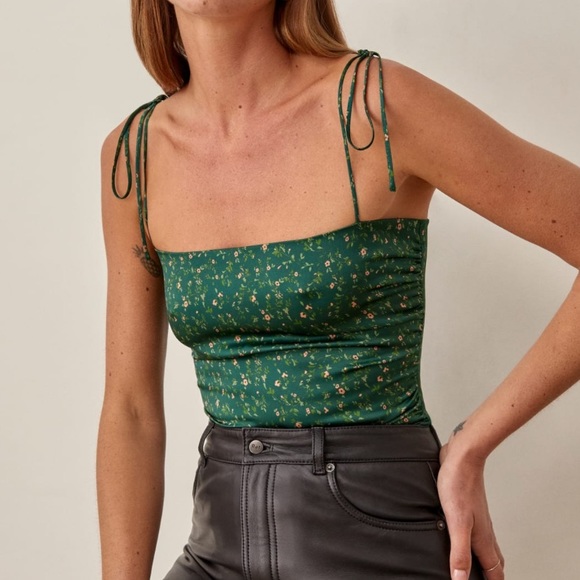 Reformation Tops - Reformation green floral tank